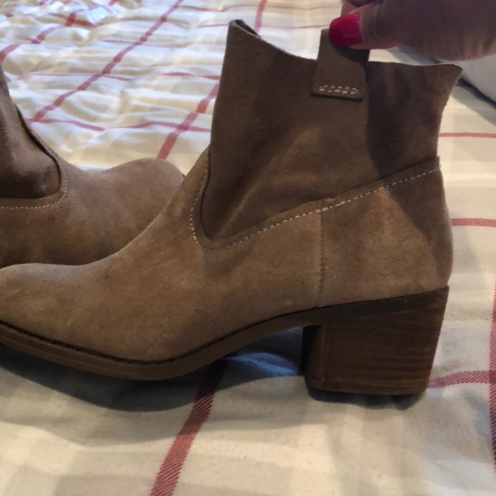 Booties - Picture 3 of 4